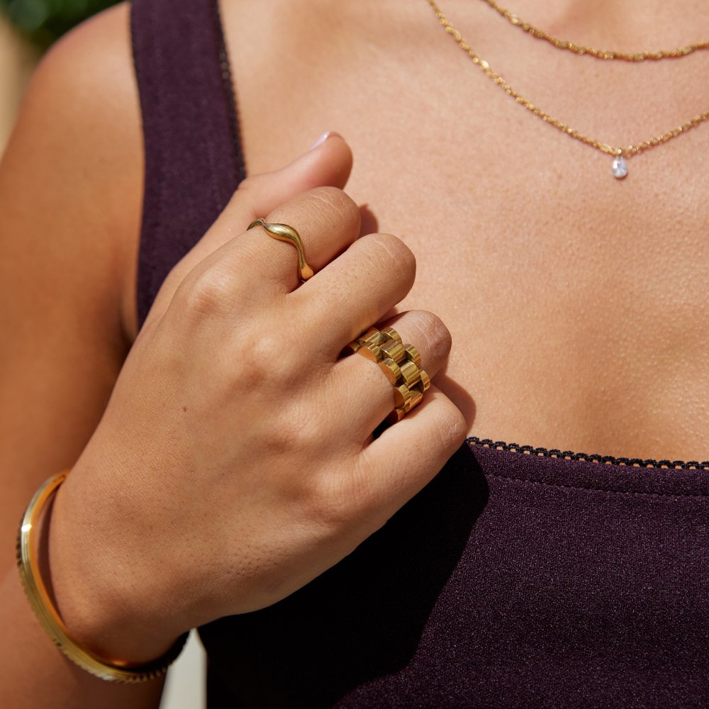 Bague ondulée dorée