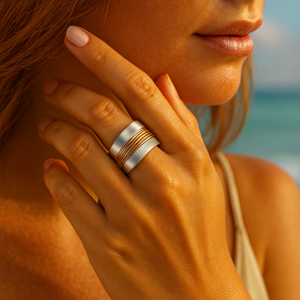 Bague en Argent avec Fils Dorés