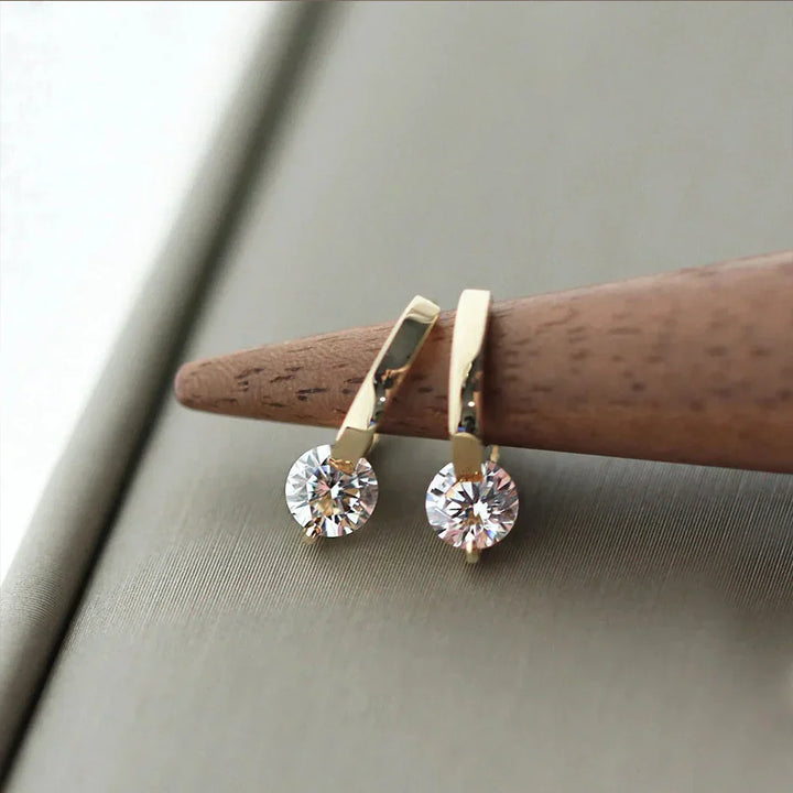 Éclatantes Boucles d'Oreilles Clous Dorés