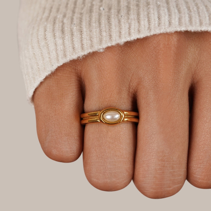 Bague chunky avec perles dorées