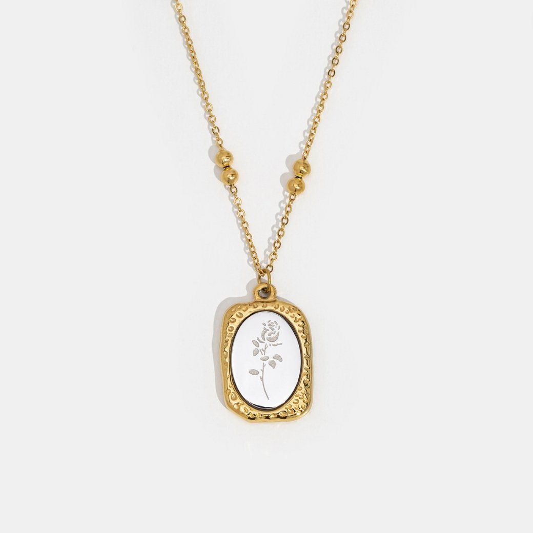 Delicate Rose d'Amour Necklace