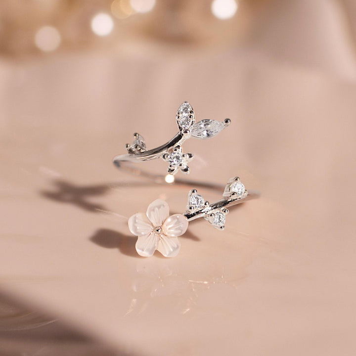 Birth Flower Ring – Sakura & Mother of Pearl Elegance