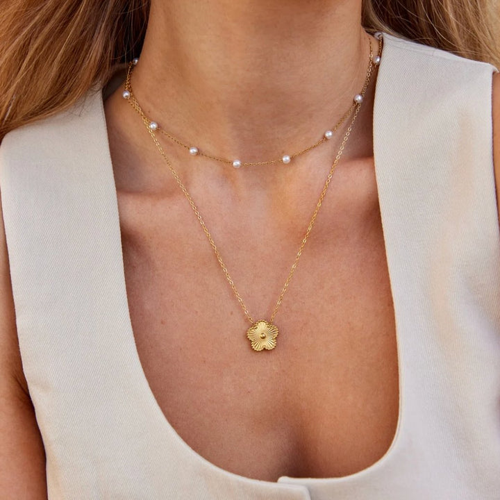 Collier en perles d'or pur