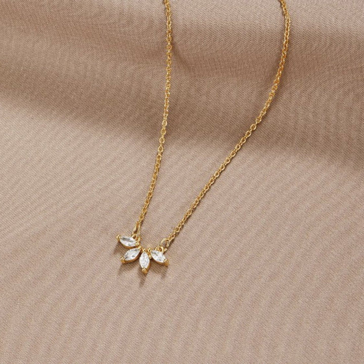 Collier en Cristal Feuille Omelia